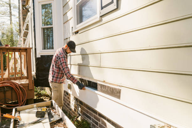 Trusted Emergency Siding Repair service in Florence, SC - Creative Siding