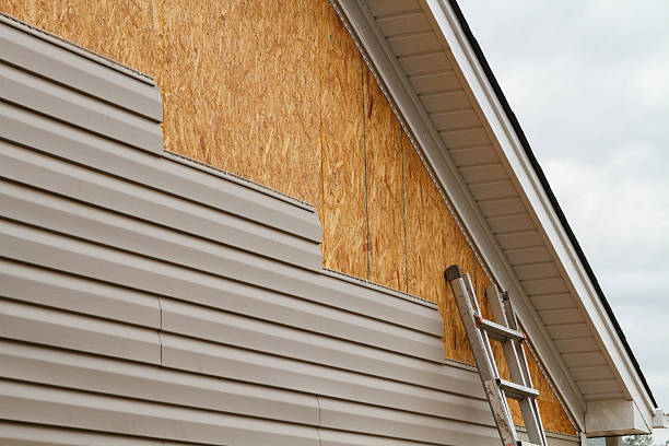 Professional Siding Contractor technician working in Florence, SC